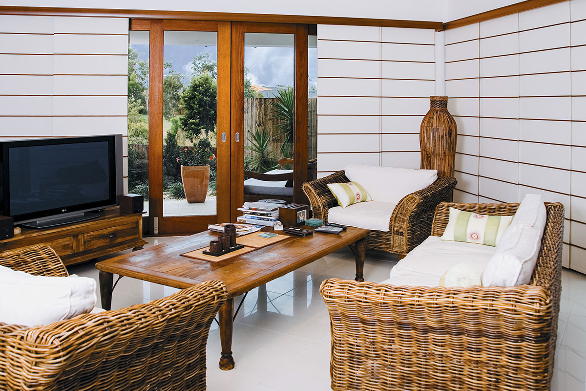 Solomon Flooring - Panel Glides Blinds